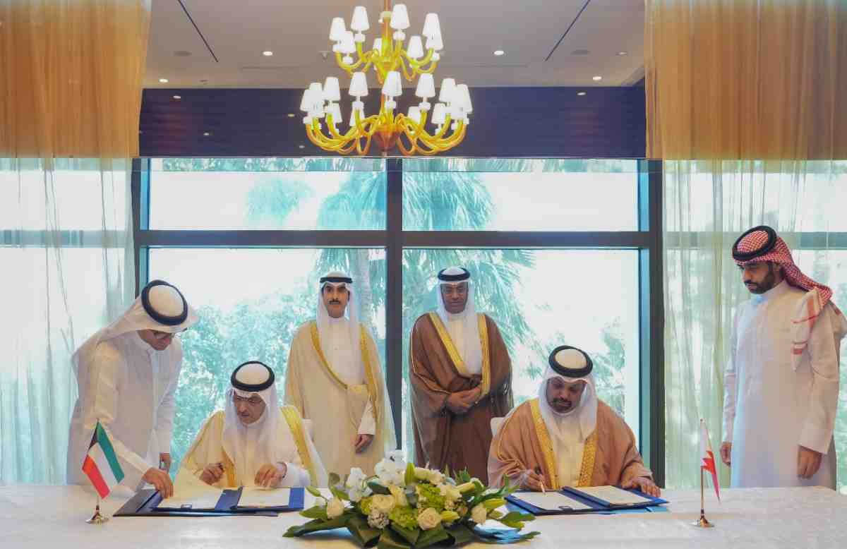 Signing of a Fourth Loan Agreement for KD 31,250,000 million to contribute to Developing 400 kV Electricity Transmission Networks Project (Fiscal Balance Program)