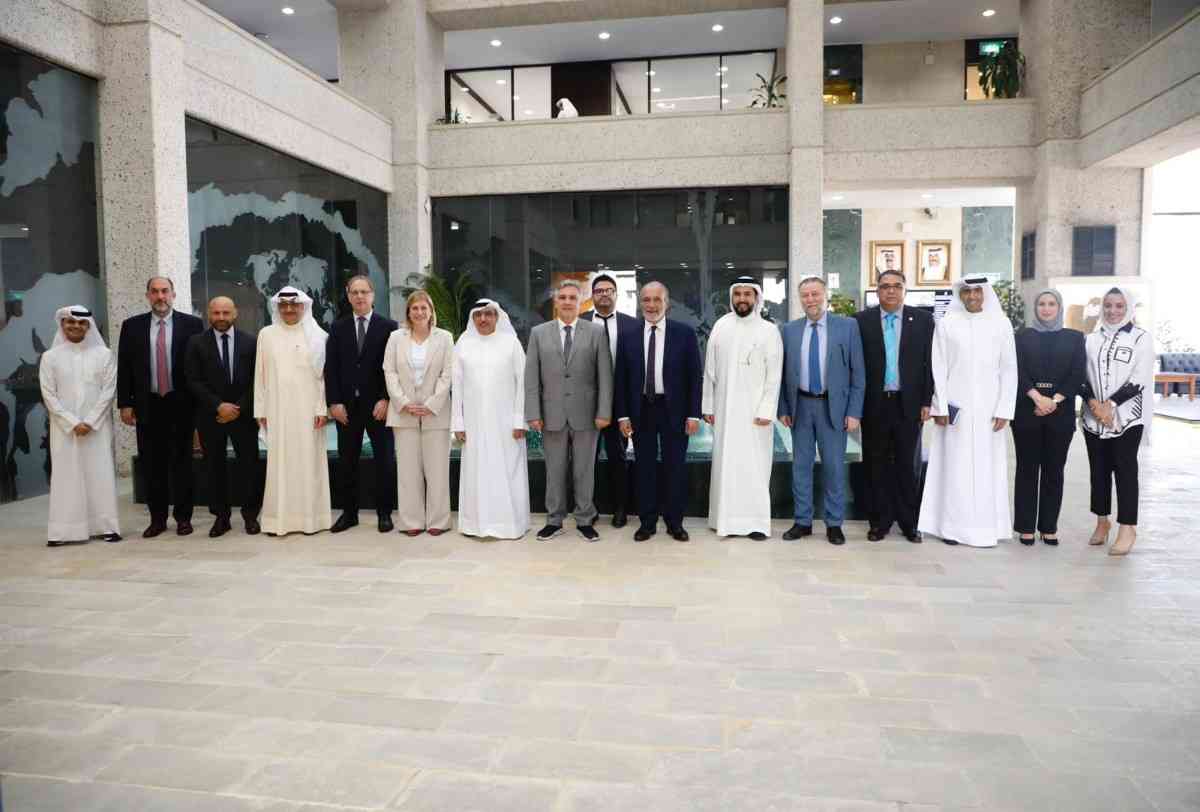 Kuwait Fund Receives the Elected Governor of the Province of Cordoba and the Deputy Governor Elected of the Province of Santa